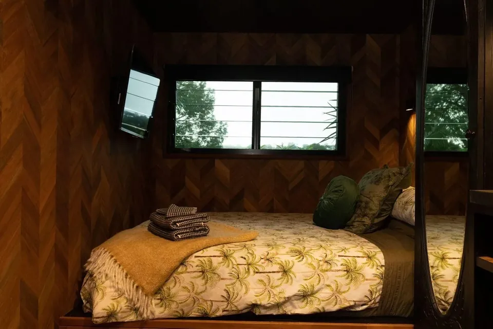the barnita bed, snug as anything