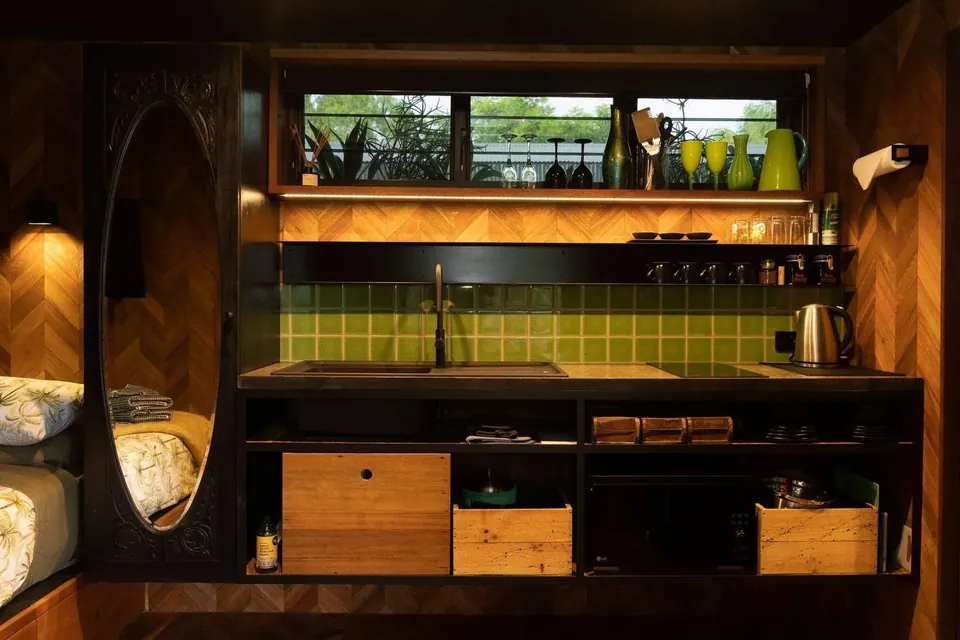 the barnita kitchenette, small but mighty