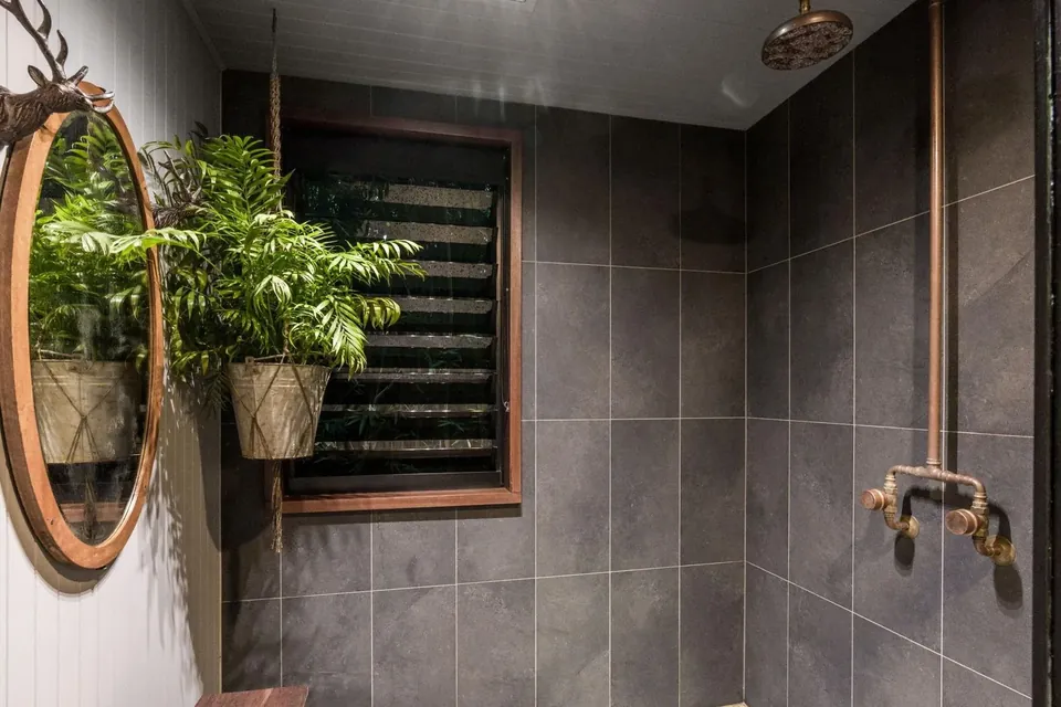 the barn shower room